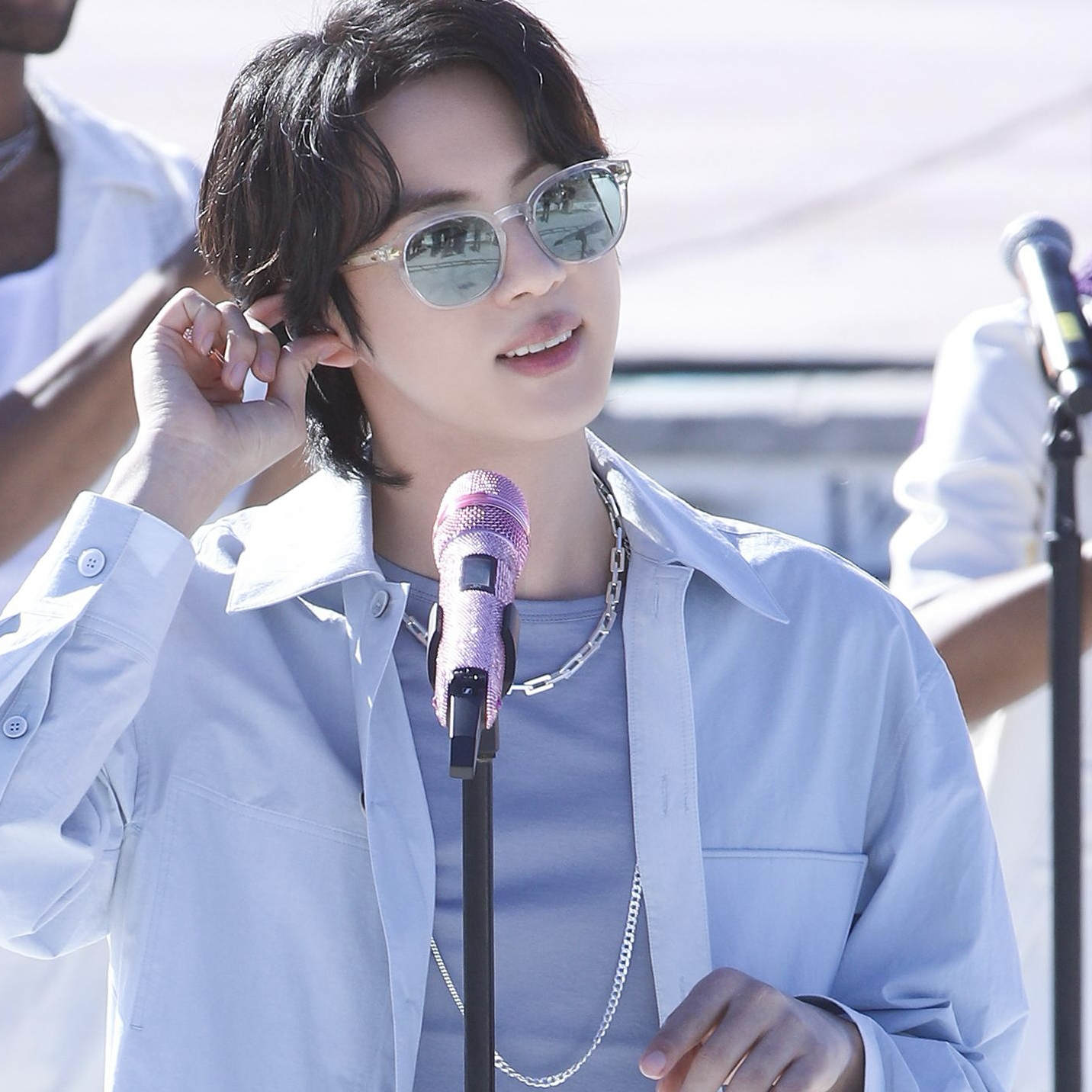 Momen yang diabadikan oleh penggemar Jin (BTS)