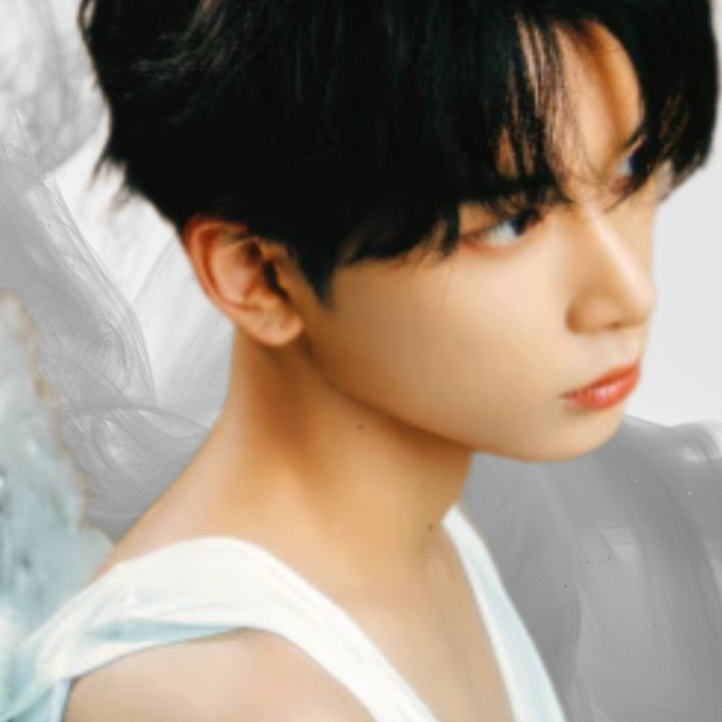 Recent activity shot of Harua (&TEAM)