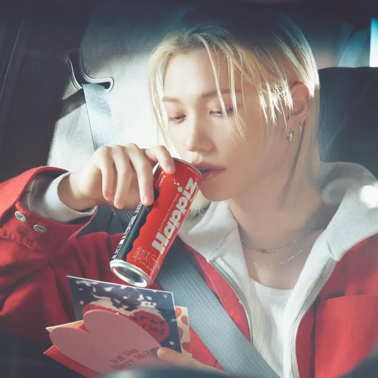 Behind-the-scenes cut of Felix (Stray Kids)