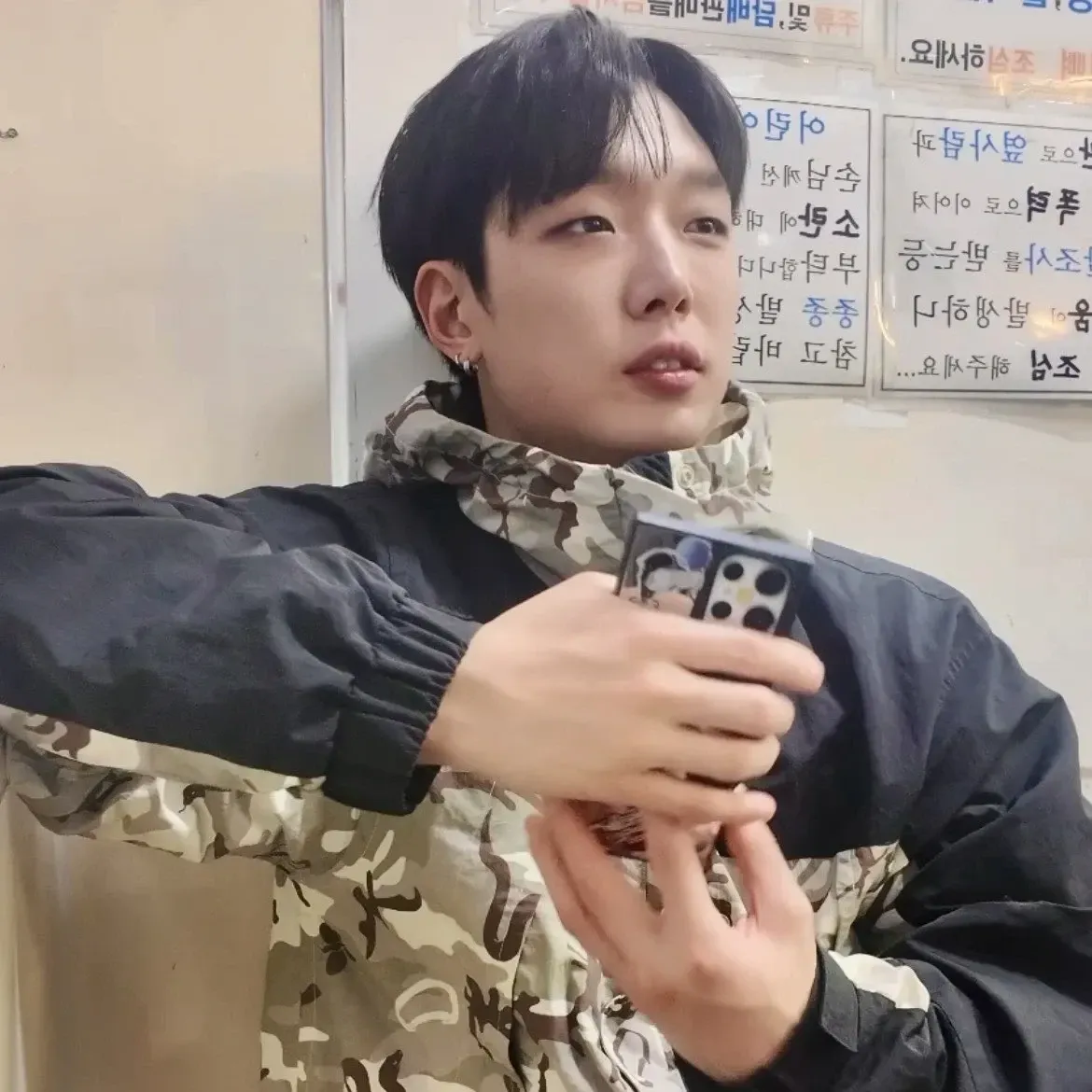 Behind-the-scenes cut of BOBBY (iKON)