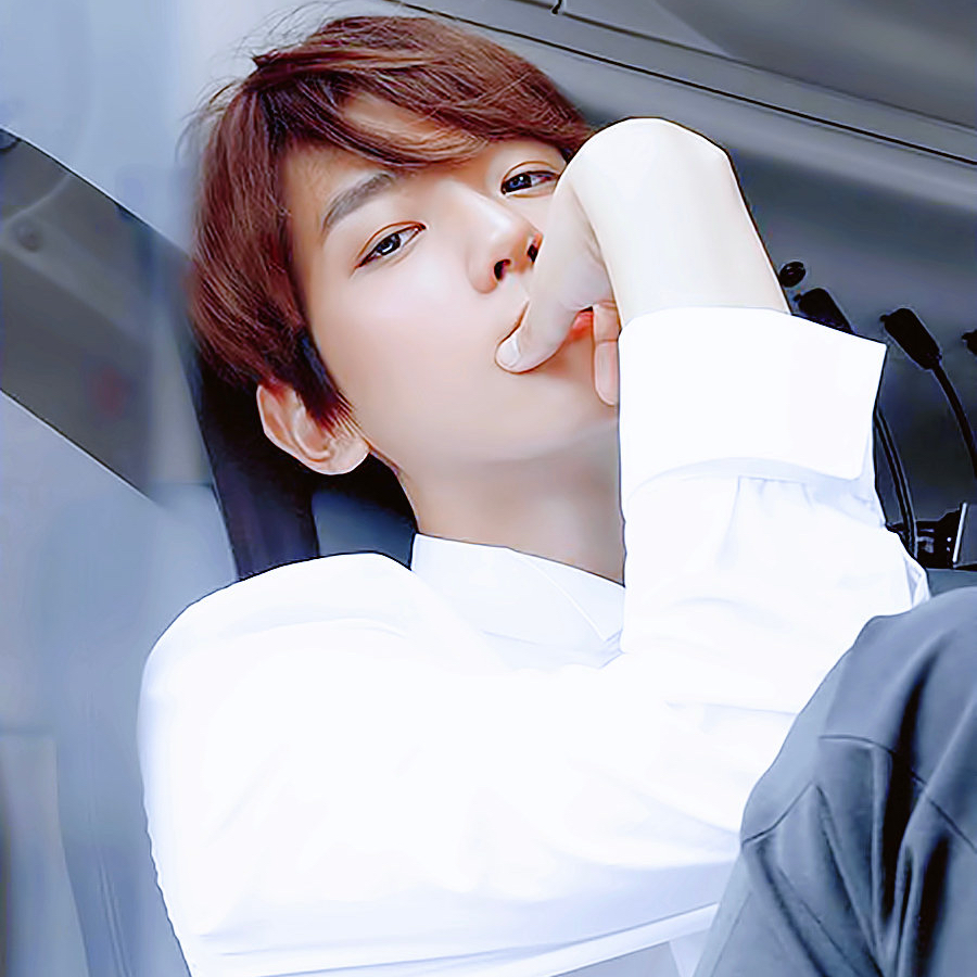 Foto aktivitas terbaru Baekhyun (EXO)