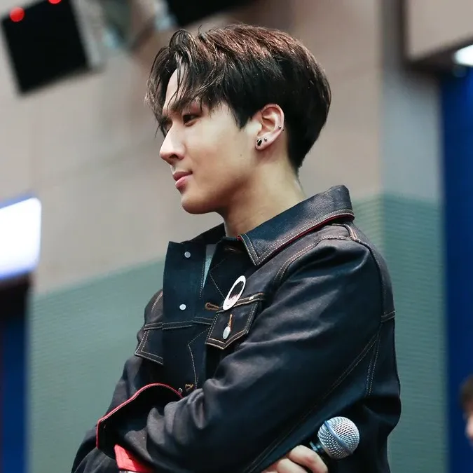 Behind-the-scenes cut of VIXX