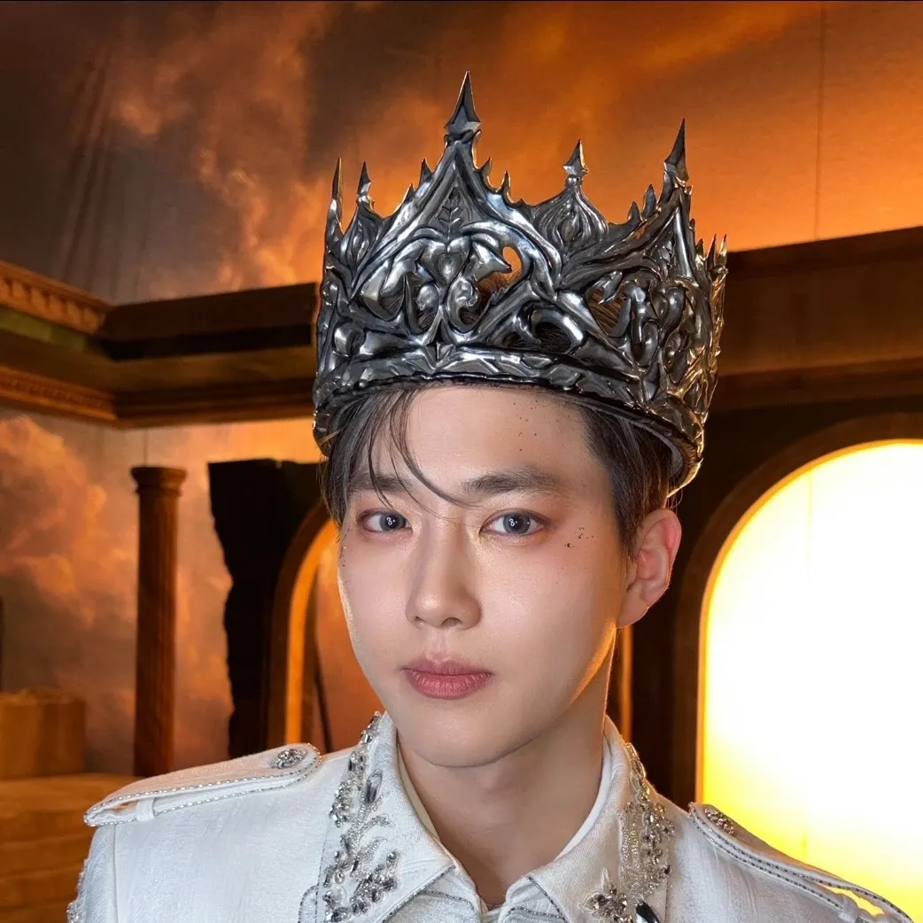 Latest photo of Suho (EXO)