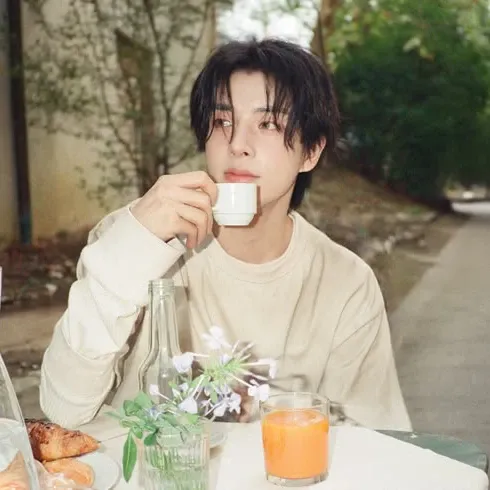 Latest photo of Jake (ENHYPEN)