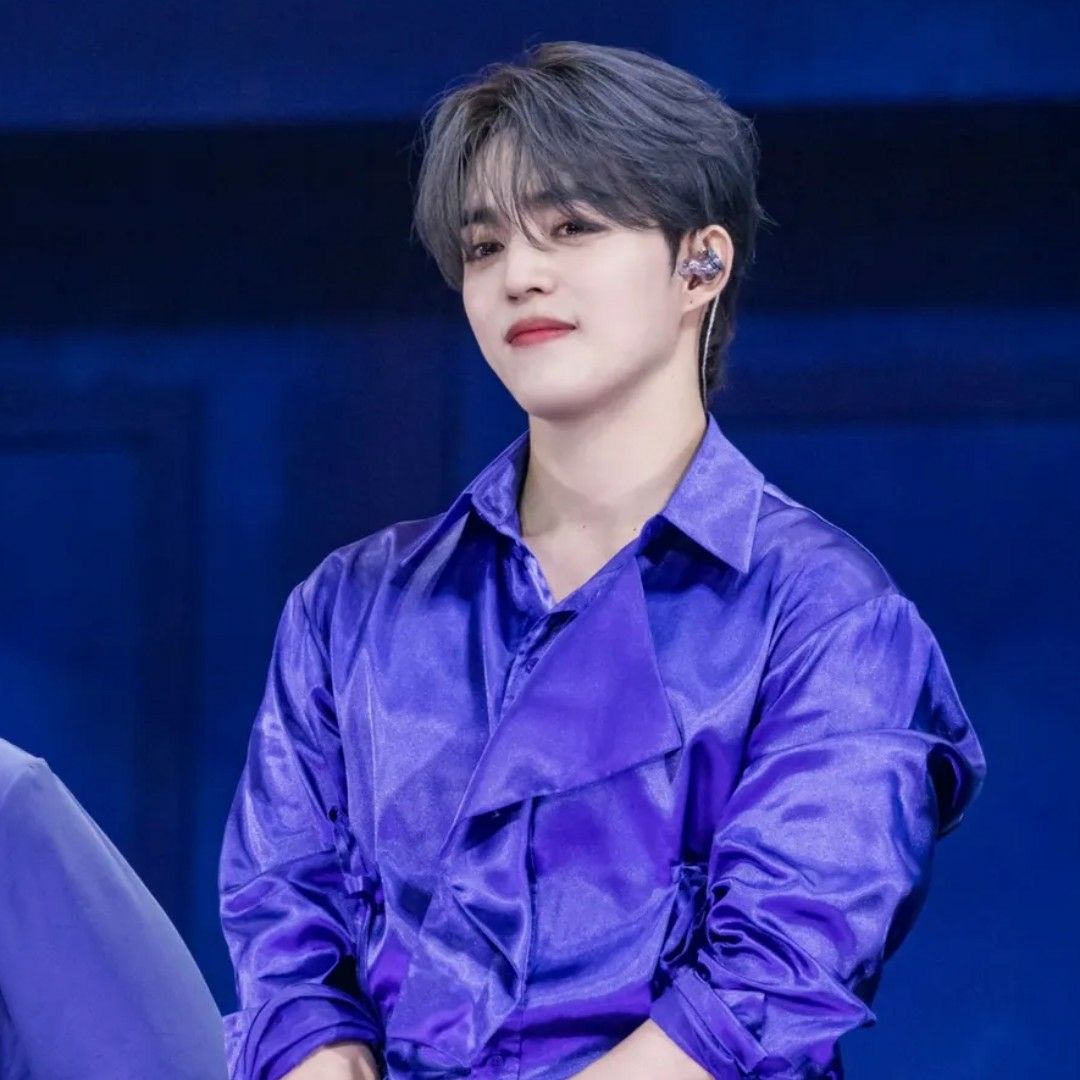 Recent activity shot of S.Coups (SEVENTEEN)