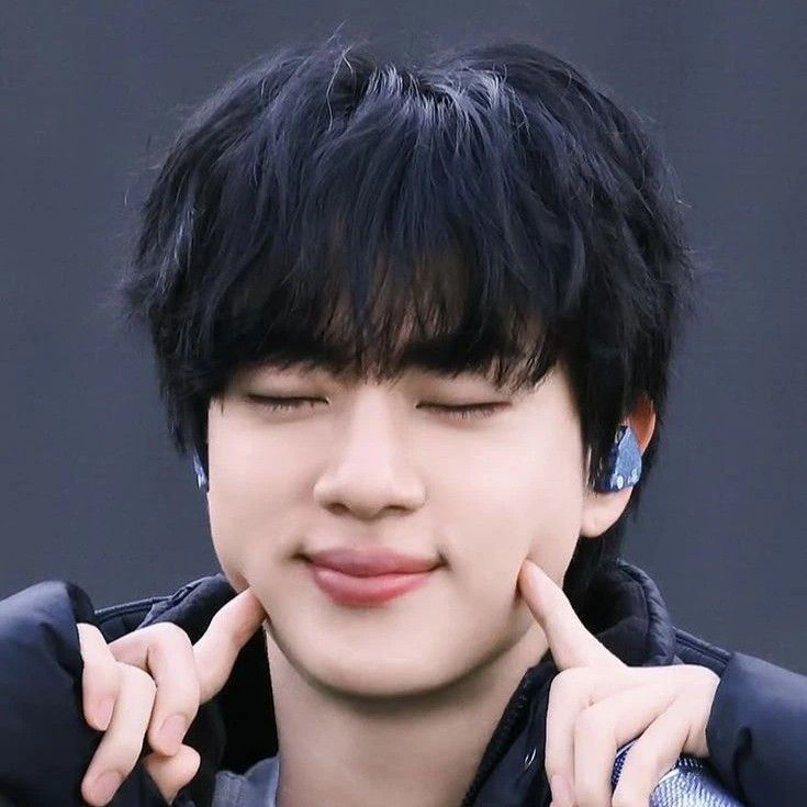 진 (방탄소년단)의 비하인드 컷