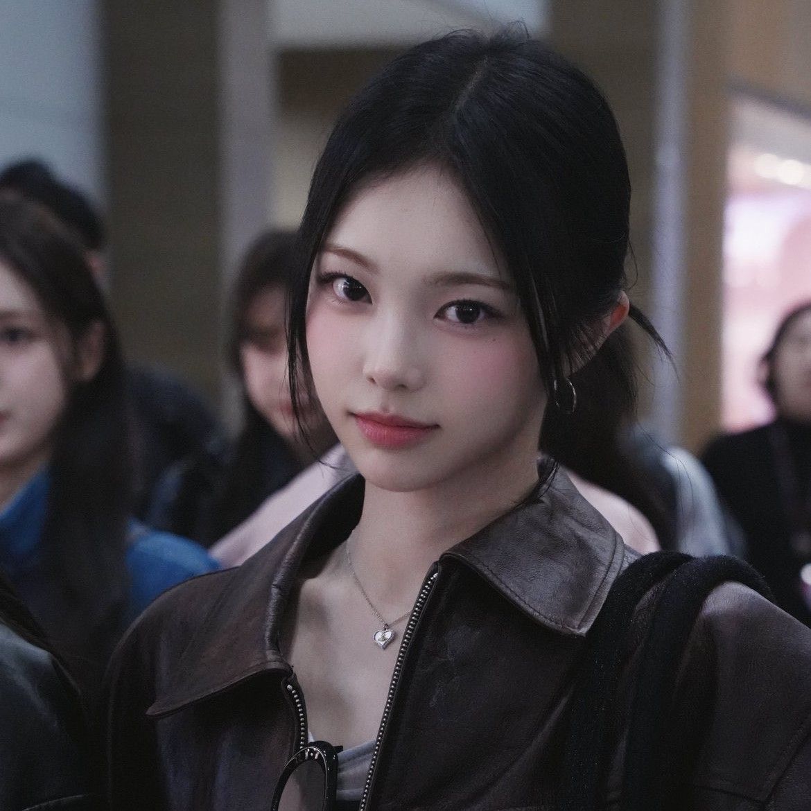 A moment captured by Ian (Hearts2Hearts)'s fan