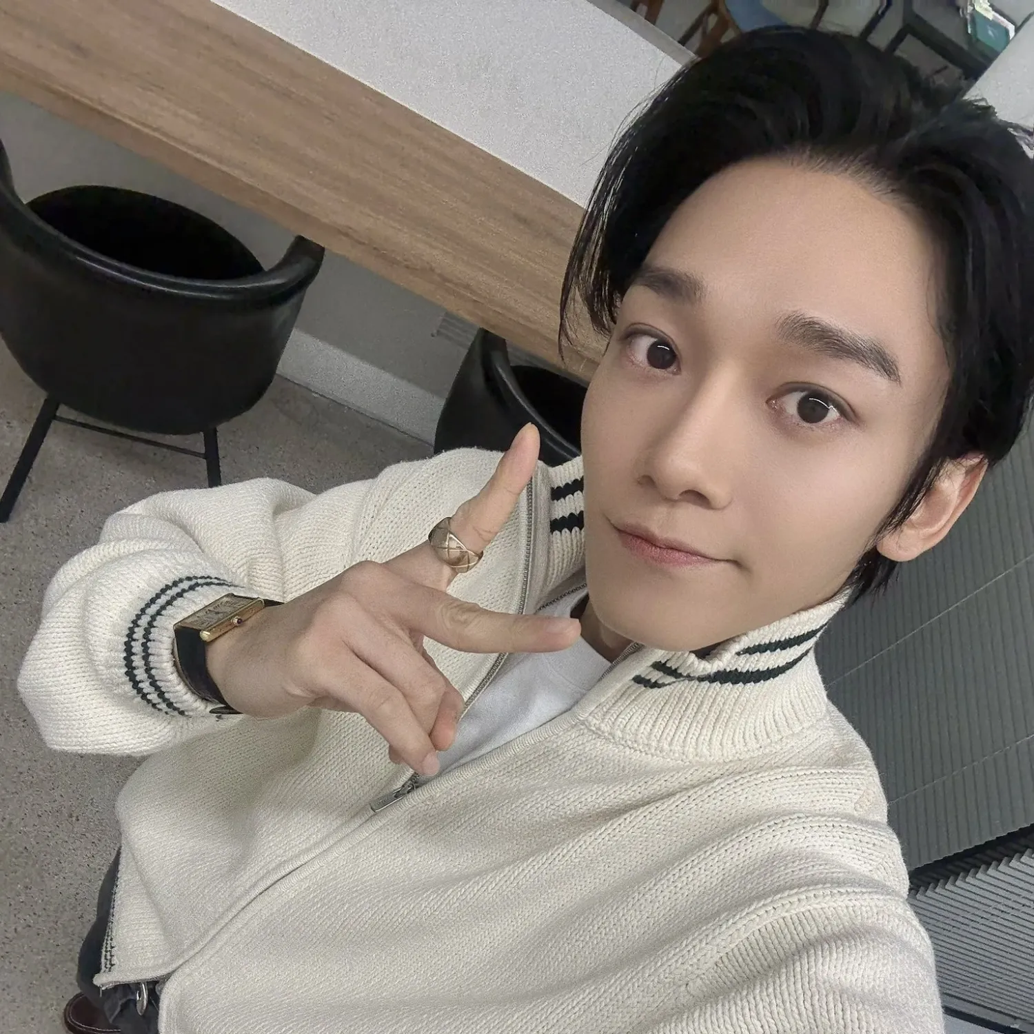 Behind-the-scenes cut of Chen (EXO)