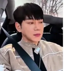 A moment captured by Hwang Chiyeol's fan