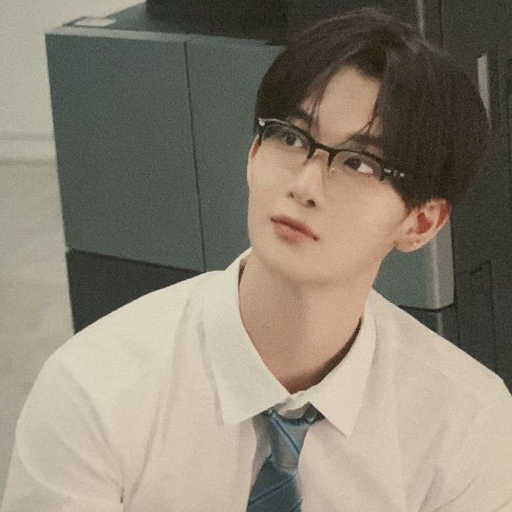 A moment captured by Bae Jinyoung's fan