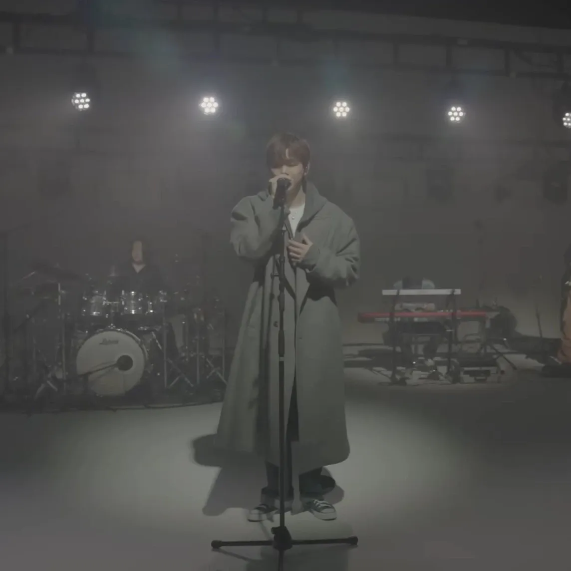 강다니엘의 비하인드 컷