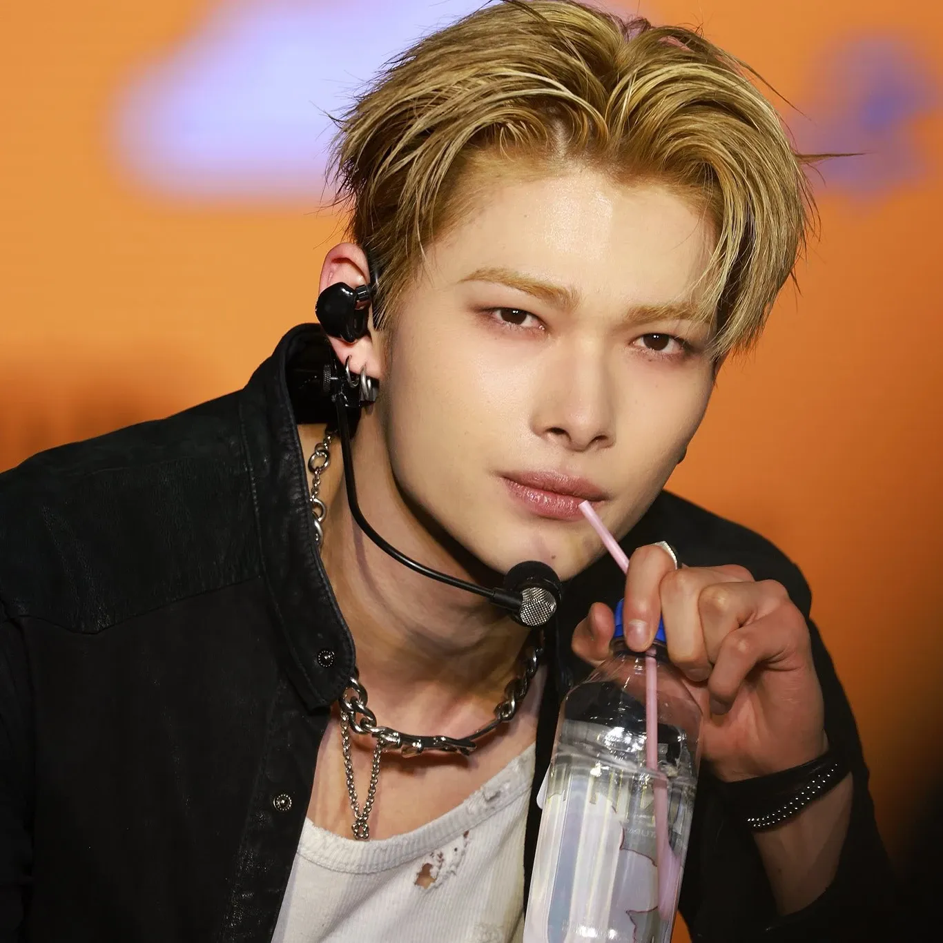 Behind-the-scenes cut of NI-KI (ENHYPEN)