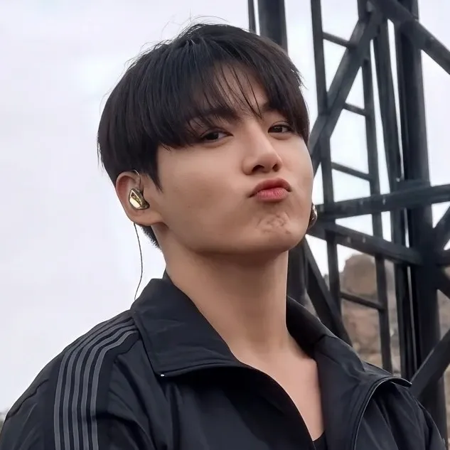 Potret di balik layar Jungkook (BTS)