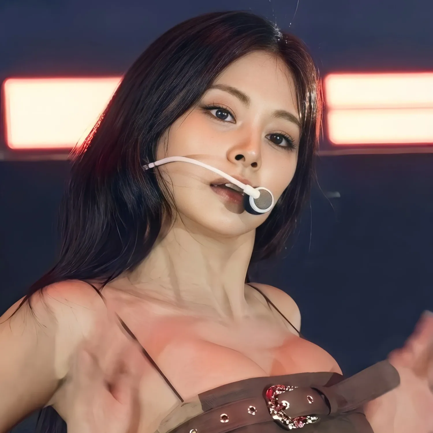 Foto aktivitas terbaru Tzuyu (TWICE)