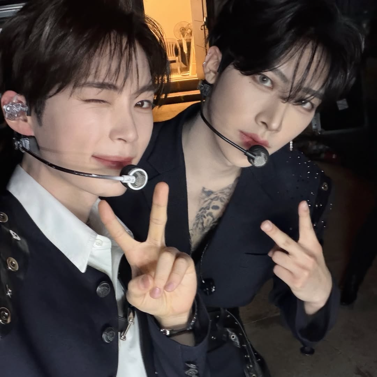 A moment captured by Ricky's fan