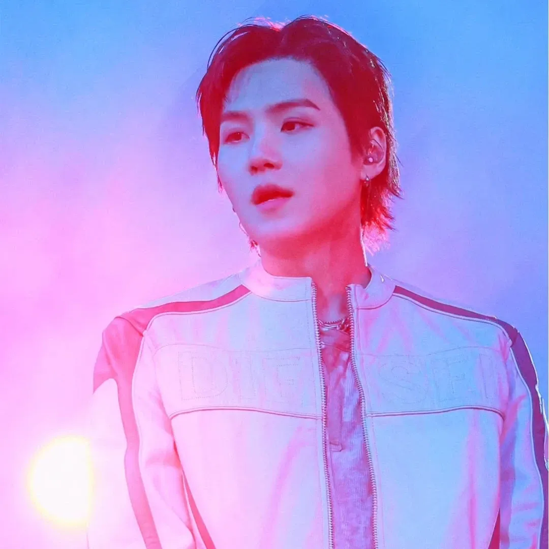 Behind-the-scenes cut of SUGA (BTS)