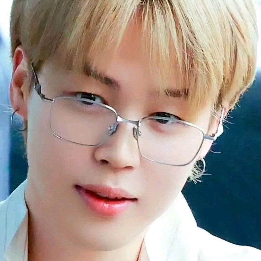 Momen yang diabadikan oleh penggemar Jimin (BTS)