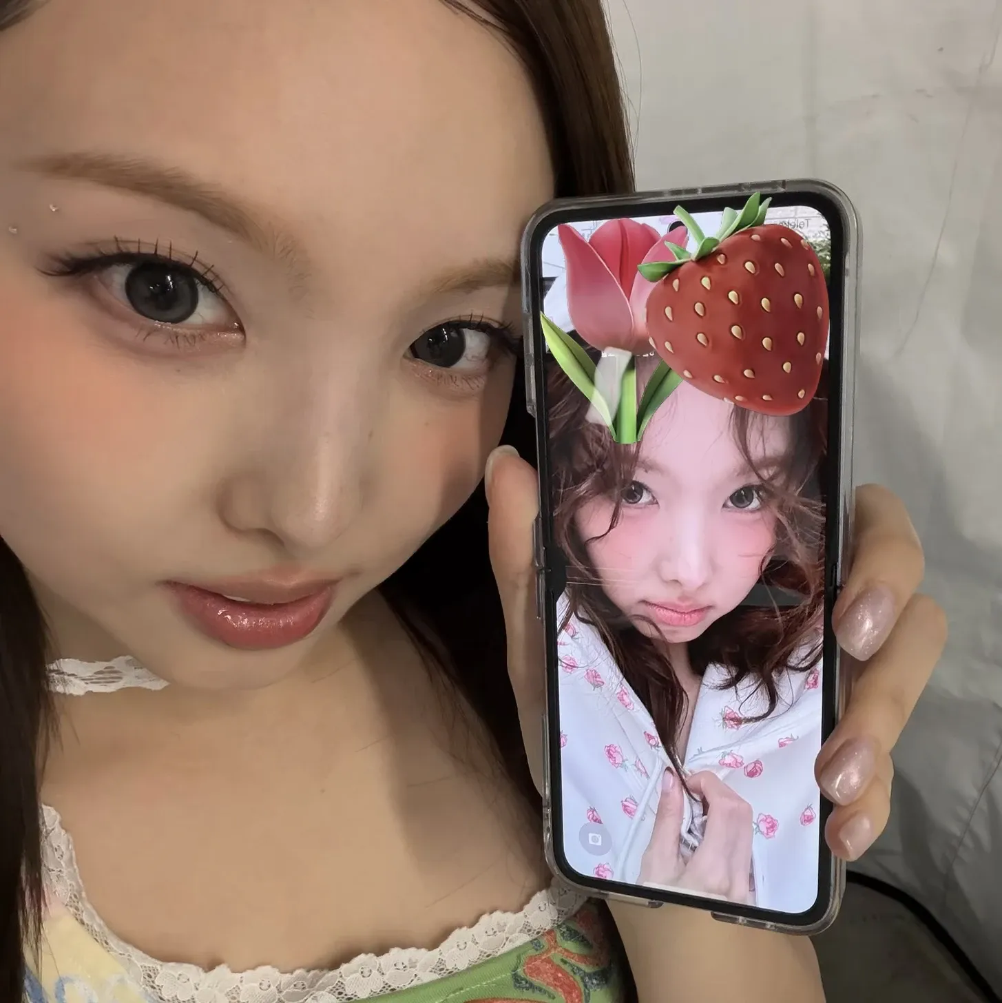 Latest photo of Nayeon (TWICE)