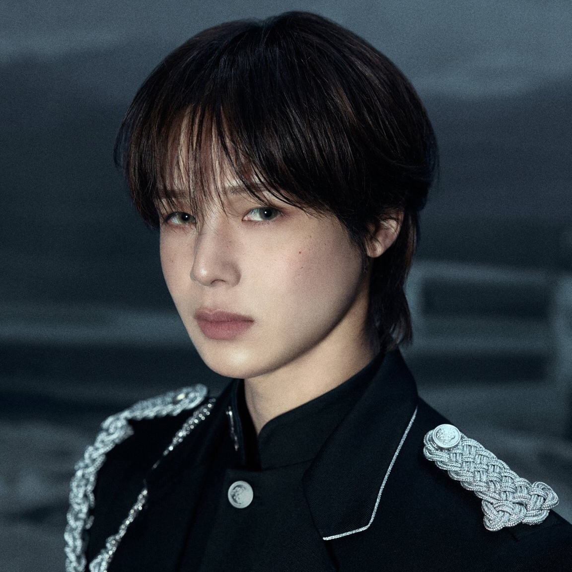 Behind-the-scenes cut of K (&TEAM)