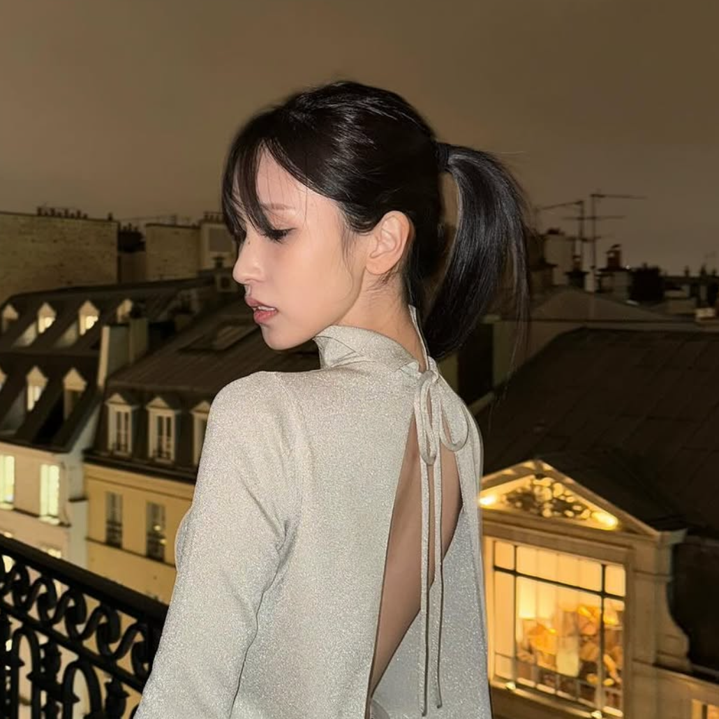 Foto terbaru Mina (TWICE)