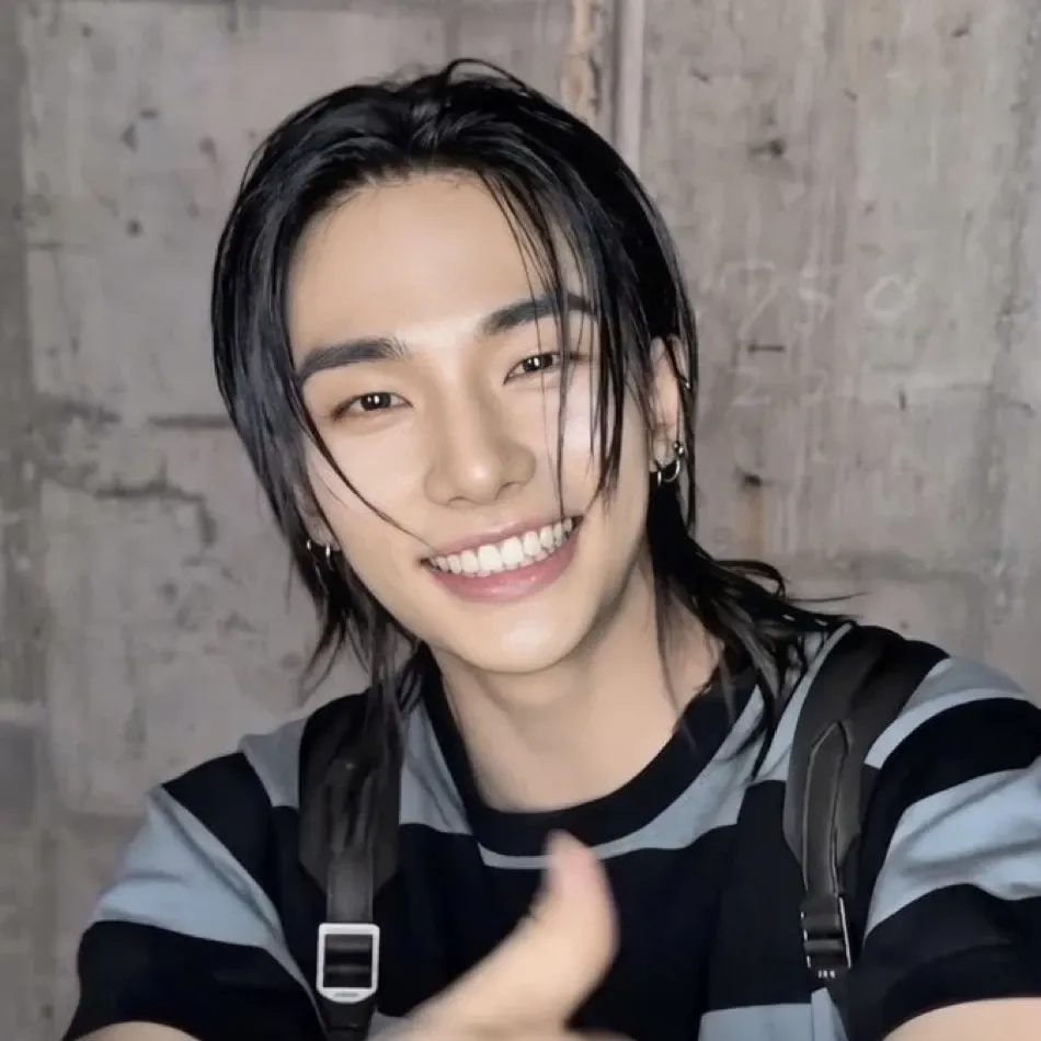 Recent activity shot of Hyunjin (Stray Kids)