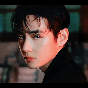 뷔 (방탄소년단) 최근 활동샷