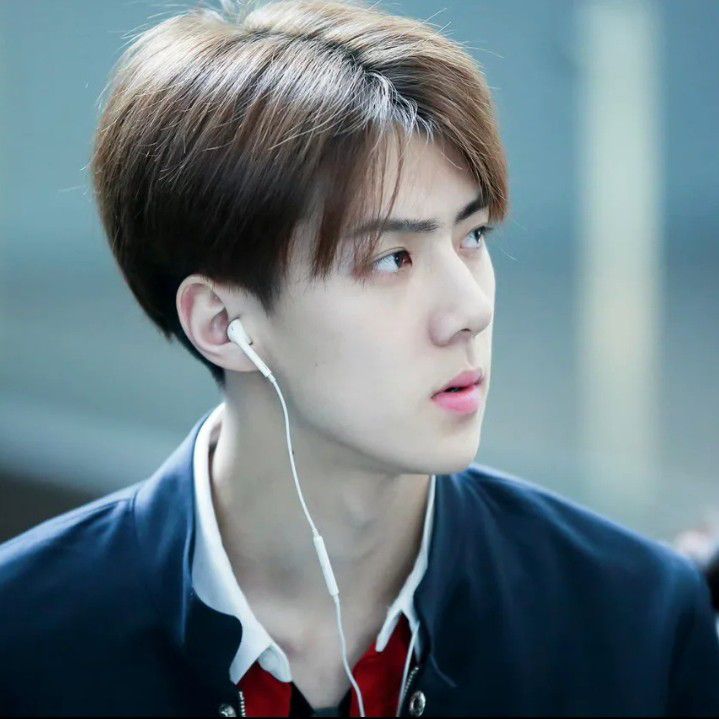 Behind-the-scenes cut of Sehun (EXO)
