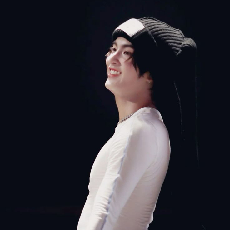 Behind-the-scenes cut of Copper (BUS)