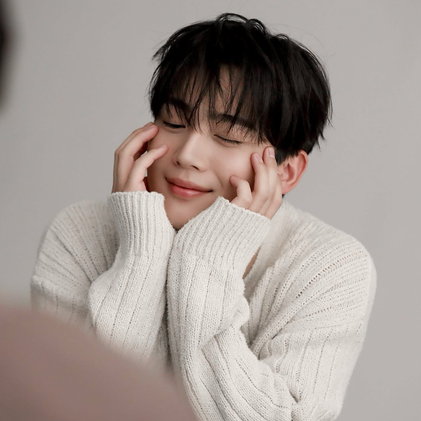 A moment captured by Kim Yohan (WEi)'s fan