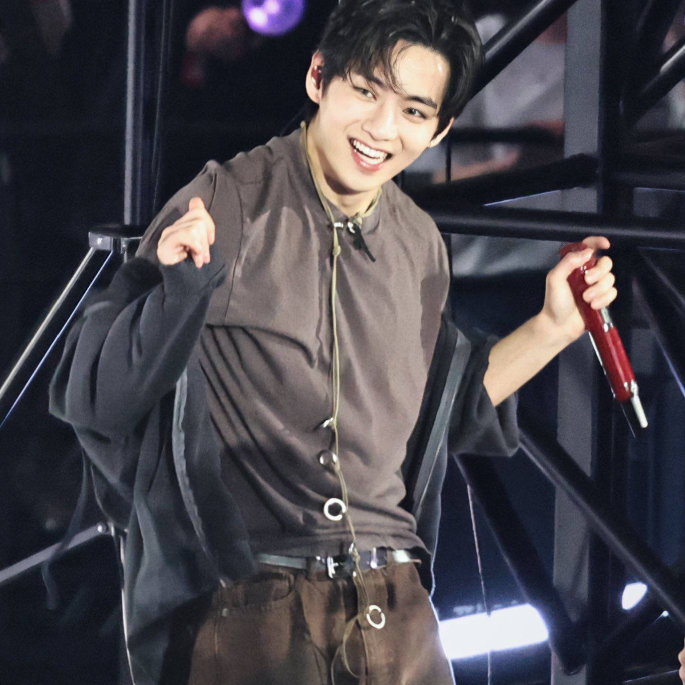 Momen yang diabadikan oleh penggemar V (BTS)