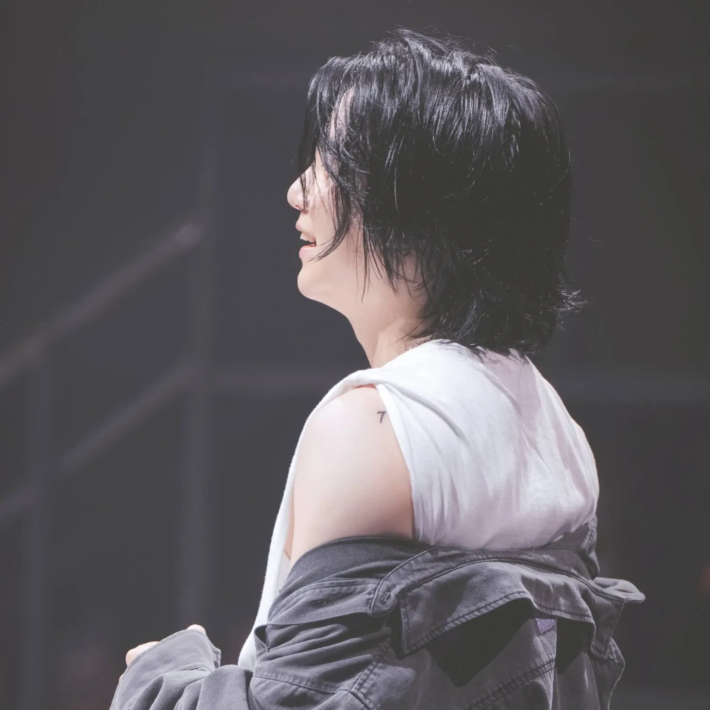 Foto aktivitas terbaru SUGA (BTS)