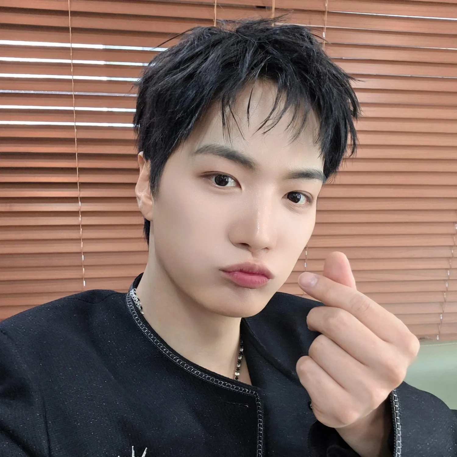 A moment captured by Kim Jonghyeon's fan