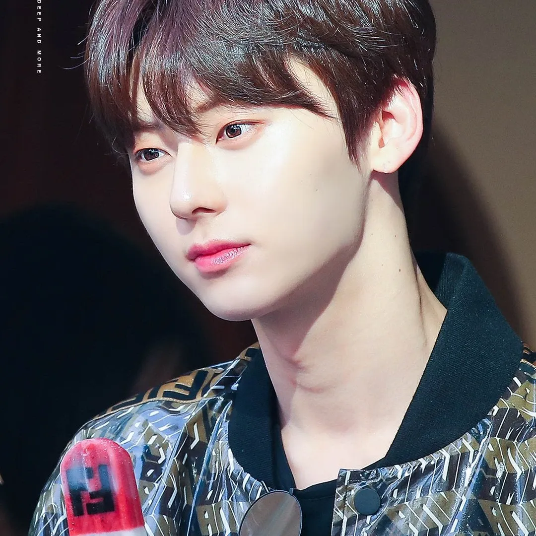 Recent activity shot of Hwang Minhyun