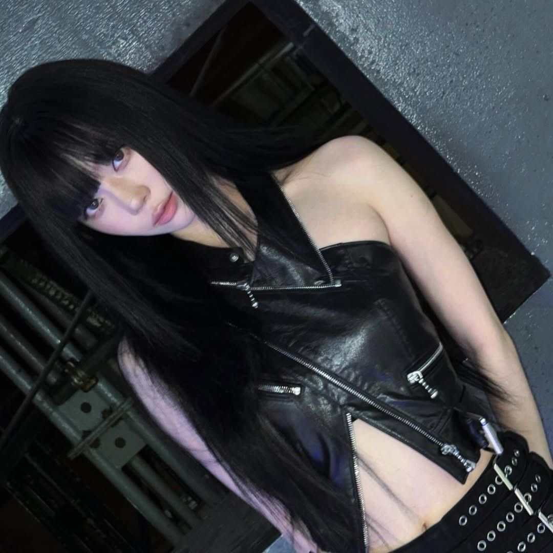 Recent activity shot of Winter (aespa)