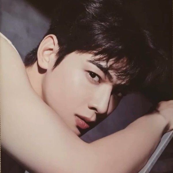 Recent activity shot of Eunwoo (ASTRO)