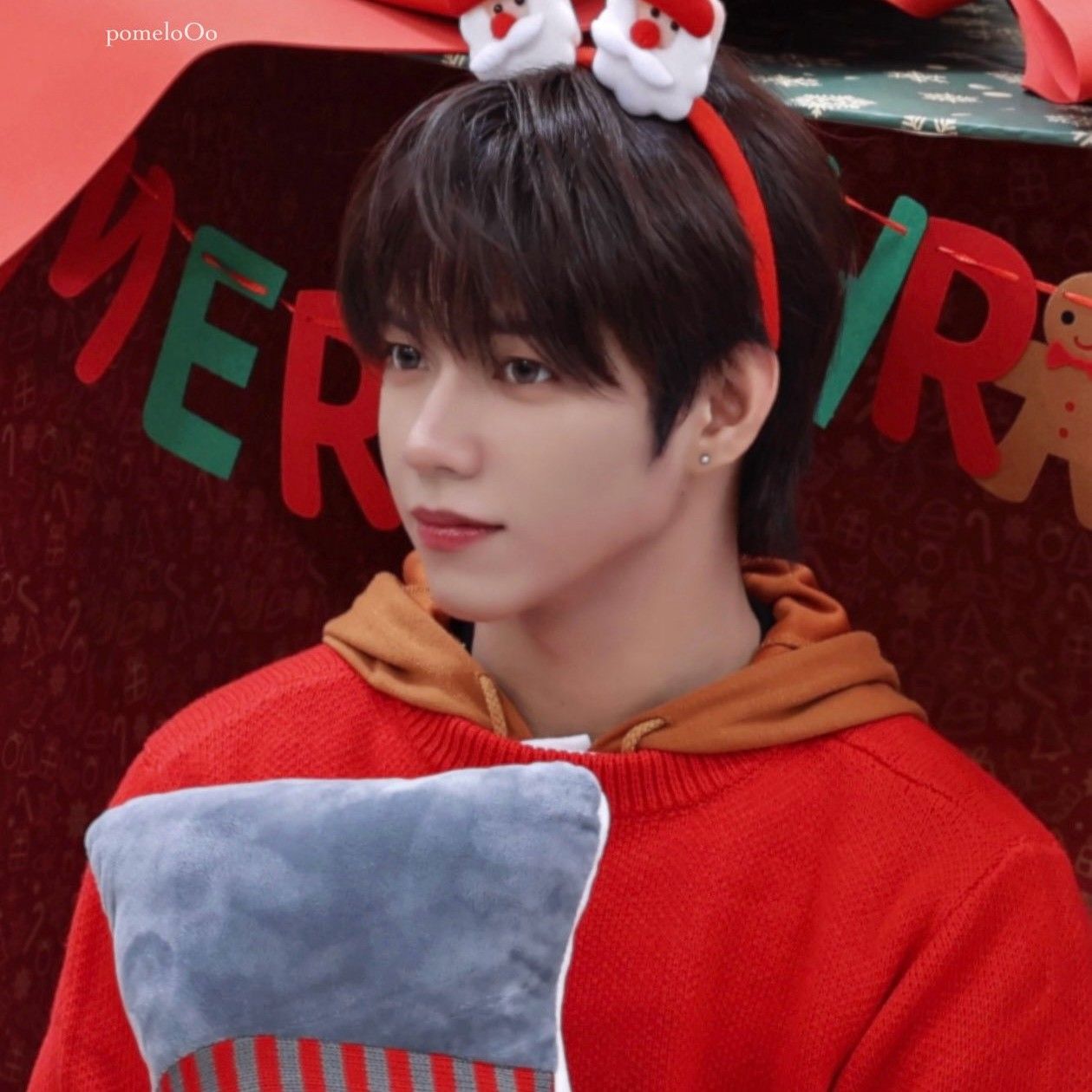 Behind-the-scenes cut of JL (AHOF)