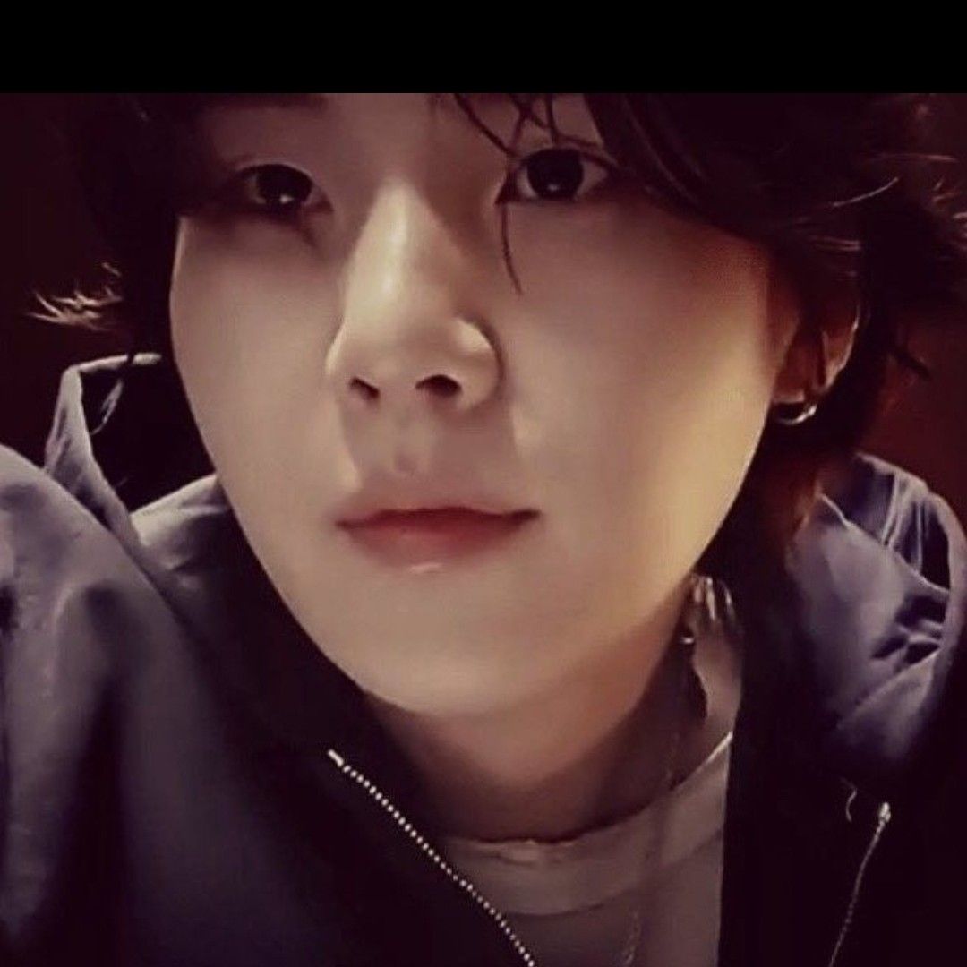슈가 (방탄소년단)의 최신 사진