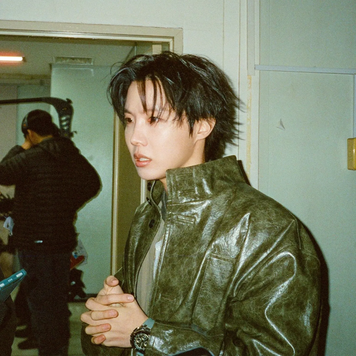 Foto terbaru j-hope (BTS)
