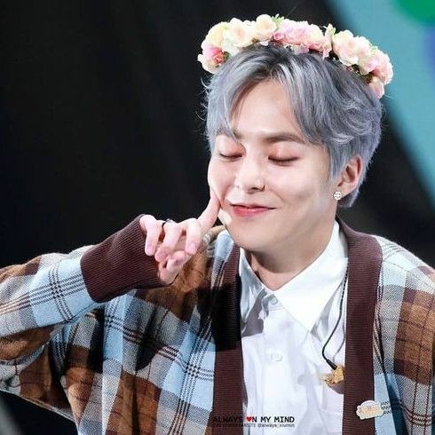 Behind-the-scenes cut of Xiumin (EXO)