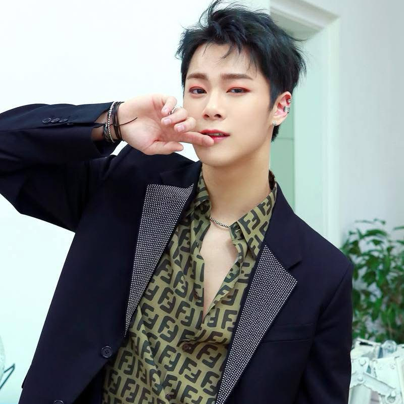 Behind-the-scenes cut of Moonbin (ASTRO)