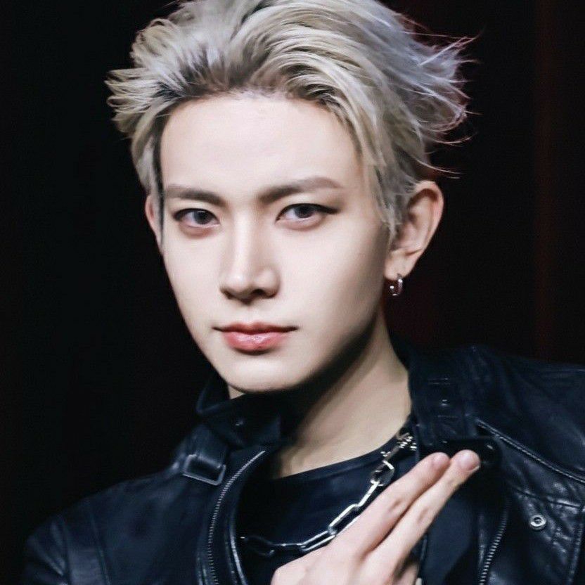 ヒスン (ENHYPEN)の舞台裏ショット