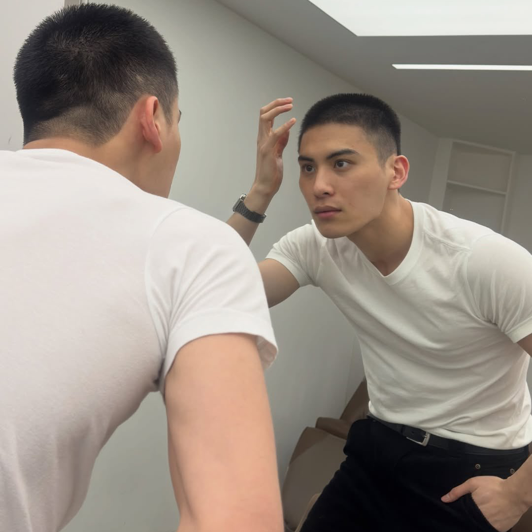 Behind-the-scenes cut of SF9