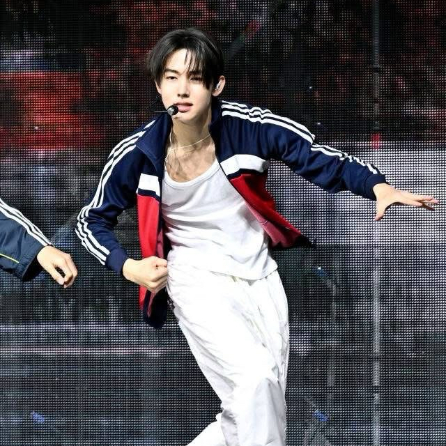 Latest photo of Seonghyeon (CORTIS)