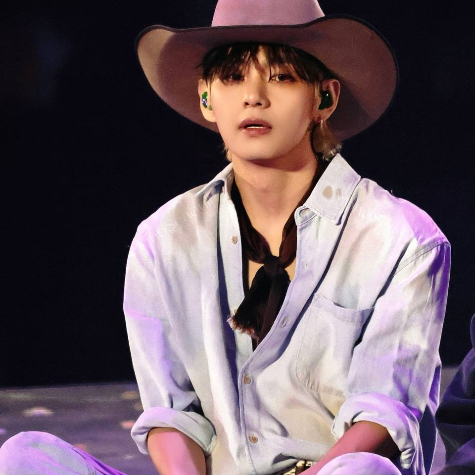 뷔 (방탄소년단)의 비하인드 컷