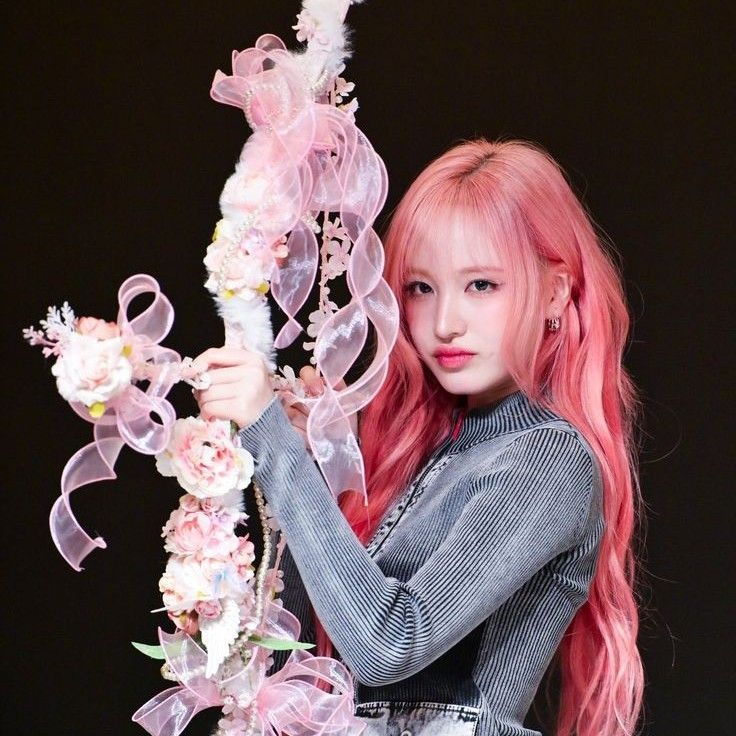 Latest photo of LIZ (IVE)