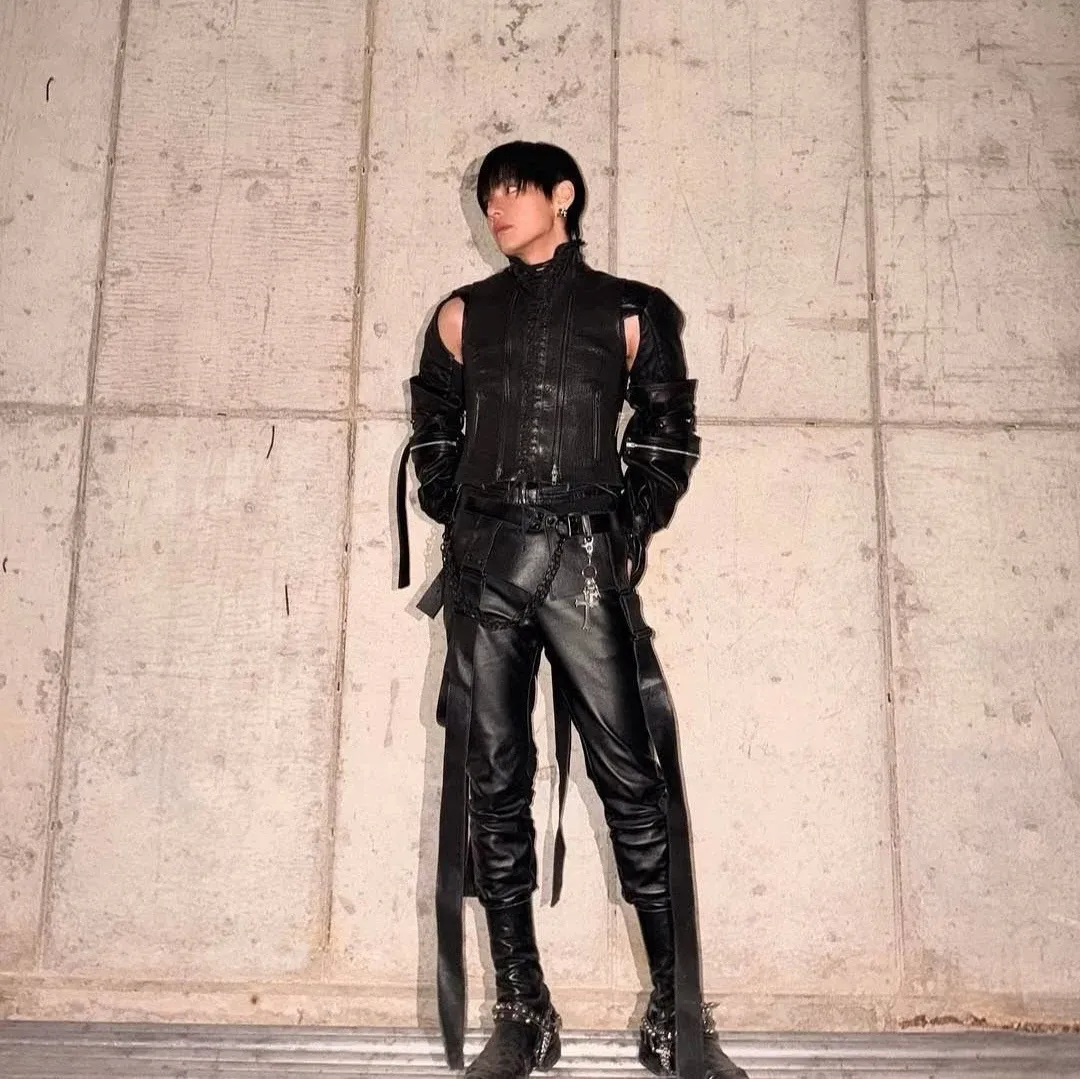 뷔 (방탄소년단)의 최신 사진