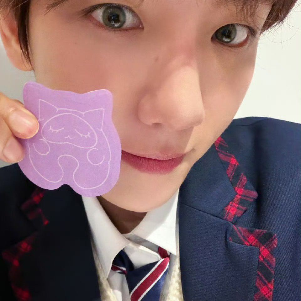 백현 (EXO)의 비하인드 컷