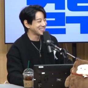 Behind-the-scenes cut of Hwang Chiyeol