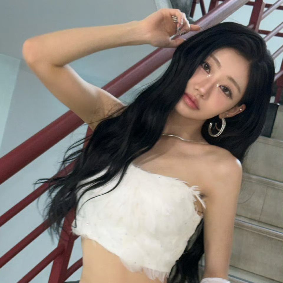 Julie (KISS OF LIFE)的最新活动照片