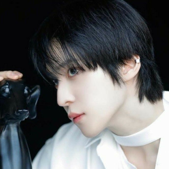 에이티즈의 비하인드 컷